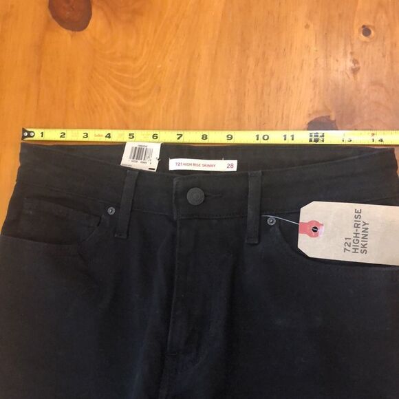 NWT Levi’s 721 High Rise Skinny distressed Black Jeans - Picture 11 of 13